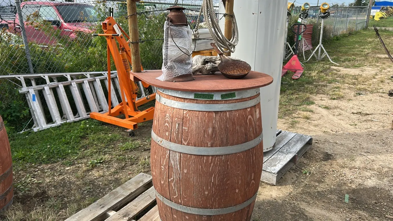 Wine Barrel w/ Western Themed Top, Marked 14 (P9-Out-I-S1955)