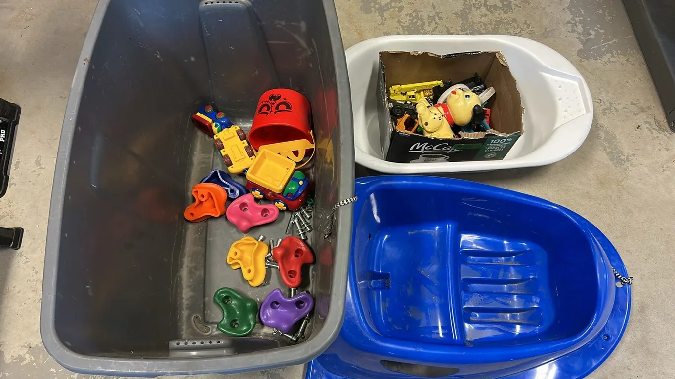 Tote with Baby Sled, Baby Bath Tub, Assorted Toys (P9-FL-S315)