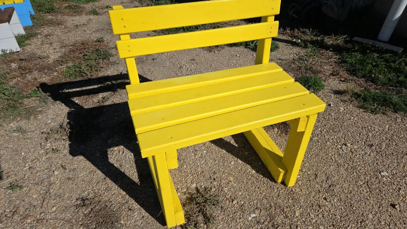Yellow Bench Marked V (P9-Out-S25)