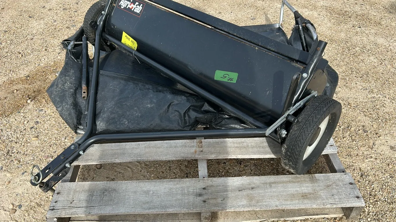 Agri Fab Lawn Sweep, Pintle Pull Behind Hitch, Marked 5 (P9-Out-J-S2279)