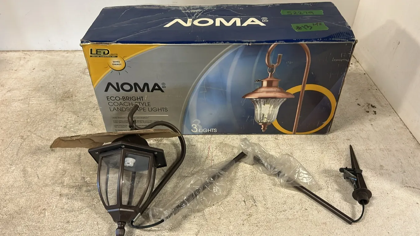 Garden Lights, LED, 2 Boxes, 4 Brand Noma, Sheperds Hook Design, Marked 13 (P9-S-S2279)