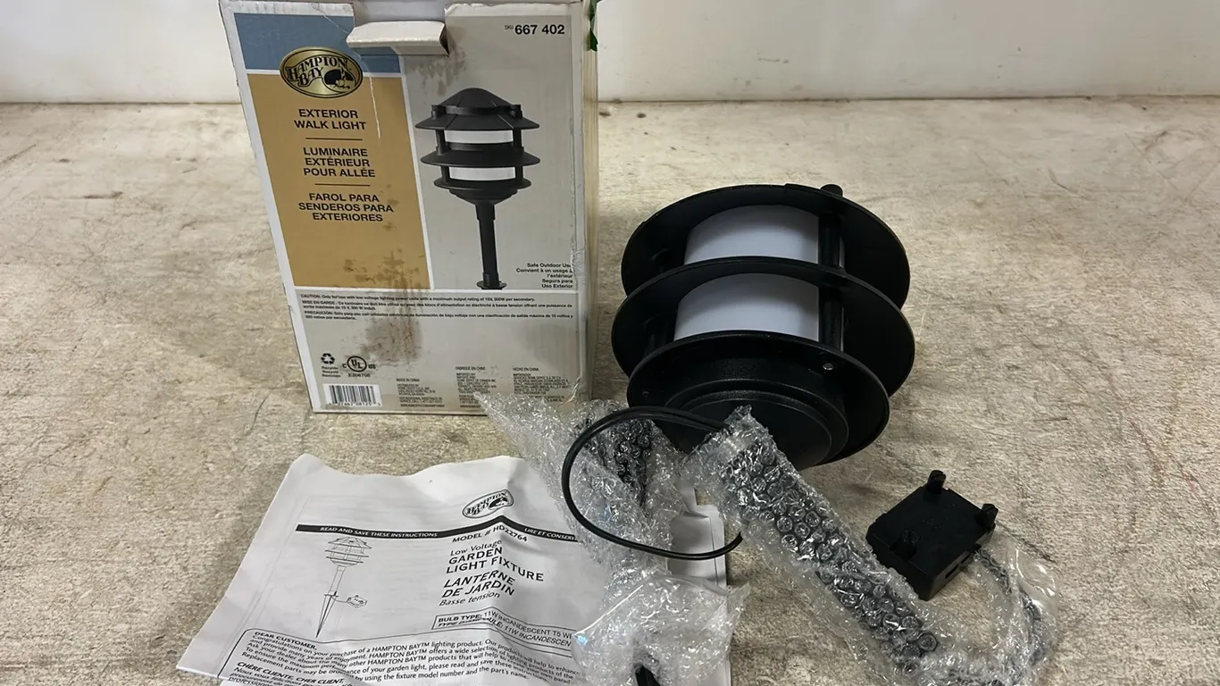 Garden Light, Hampton Bay, Low Voltage, Marked 14 (P9-T-S2279)