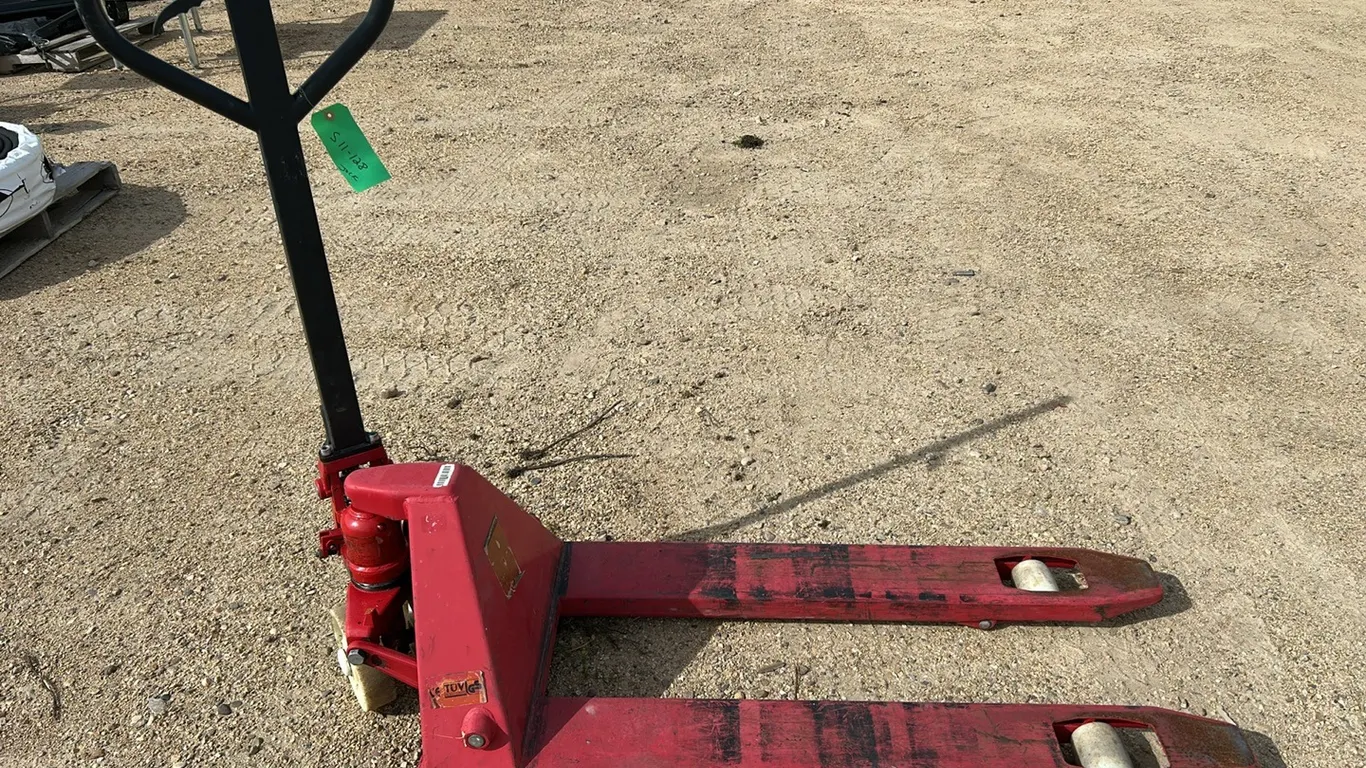 Hydraulic Pallet Jack 2000 KG, Item 128 (P9-Out-L-S11)