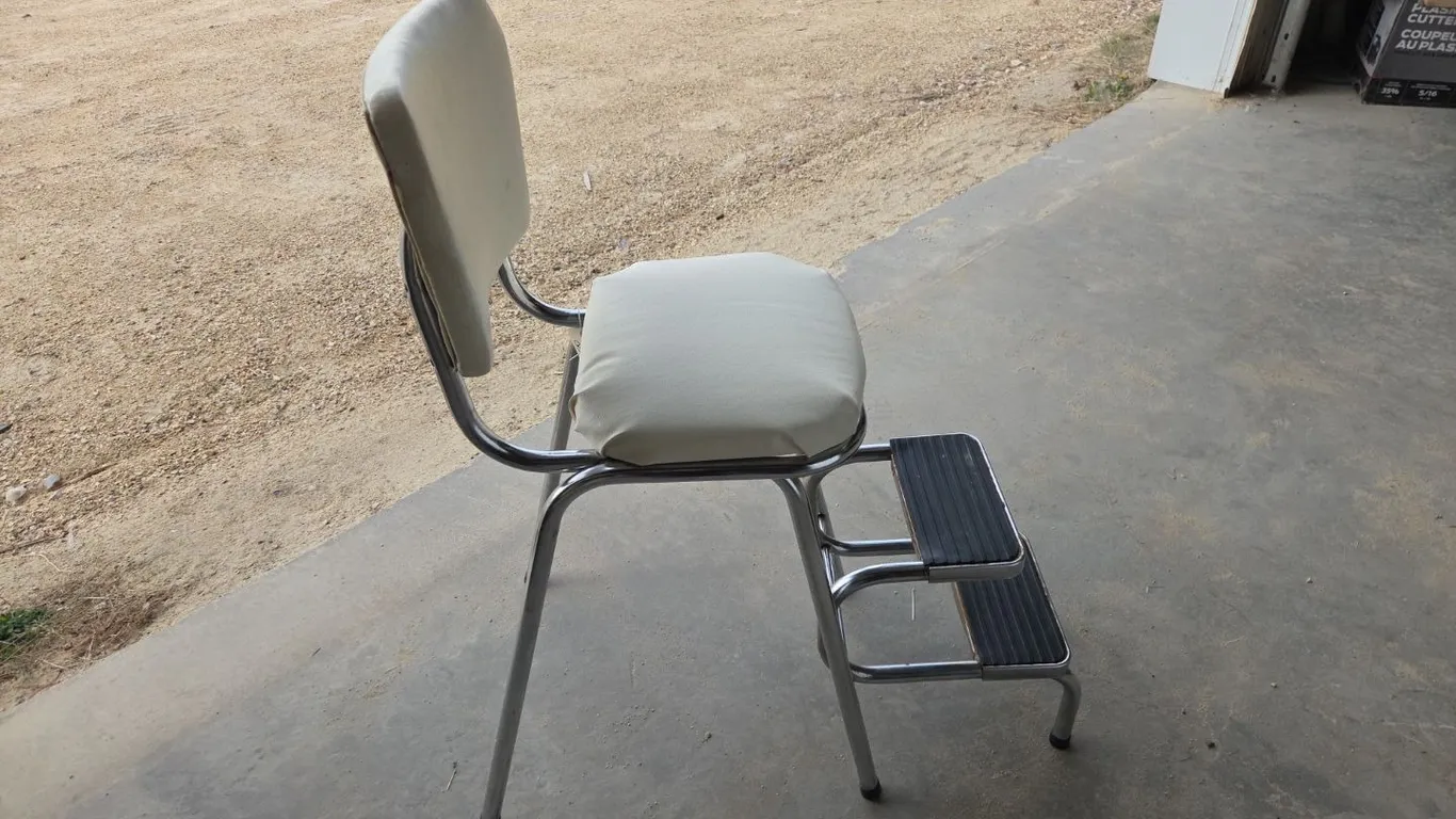 Kitchen Stool w/Steps, Marked 23 (P9-Q-S1955)