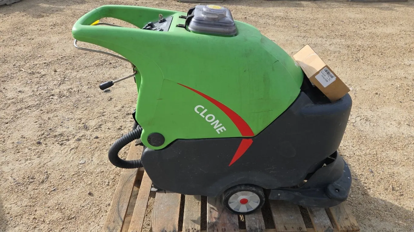 Top Vac Cyclone Commercial Grade Floor Scrubber, Model TC20GB, 90.3hrs, Marked 1 (P9-FL-S2031)