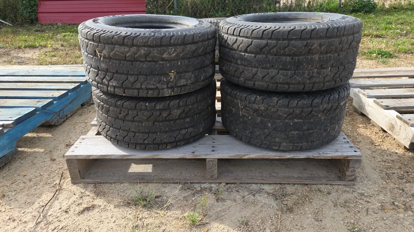 4 Carlisle 20.5x8.0-10, Used Straight Cut Header Tires, Marked 9 (P9-Out-M-S2031)