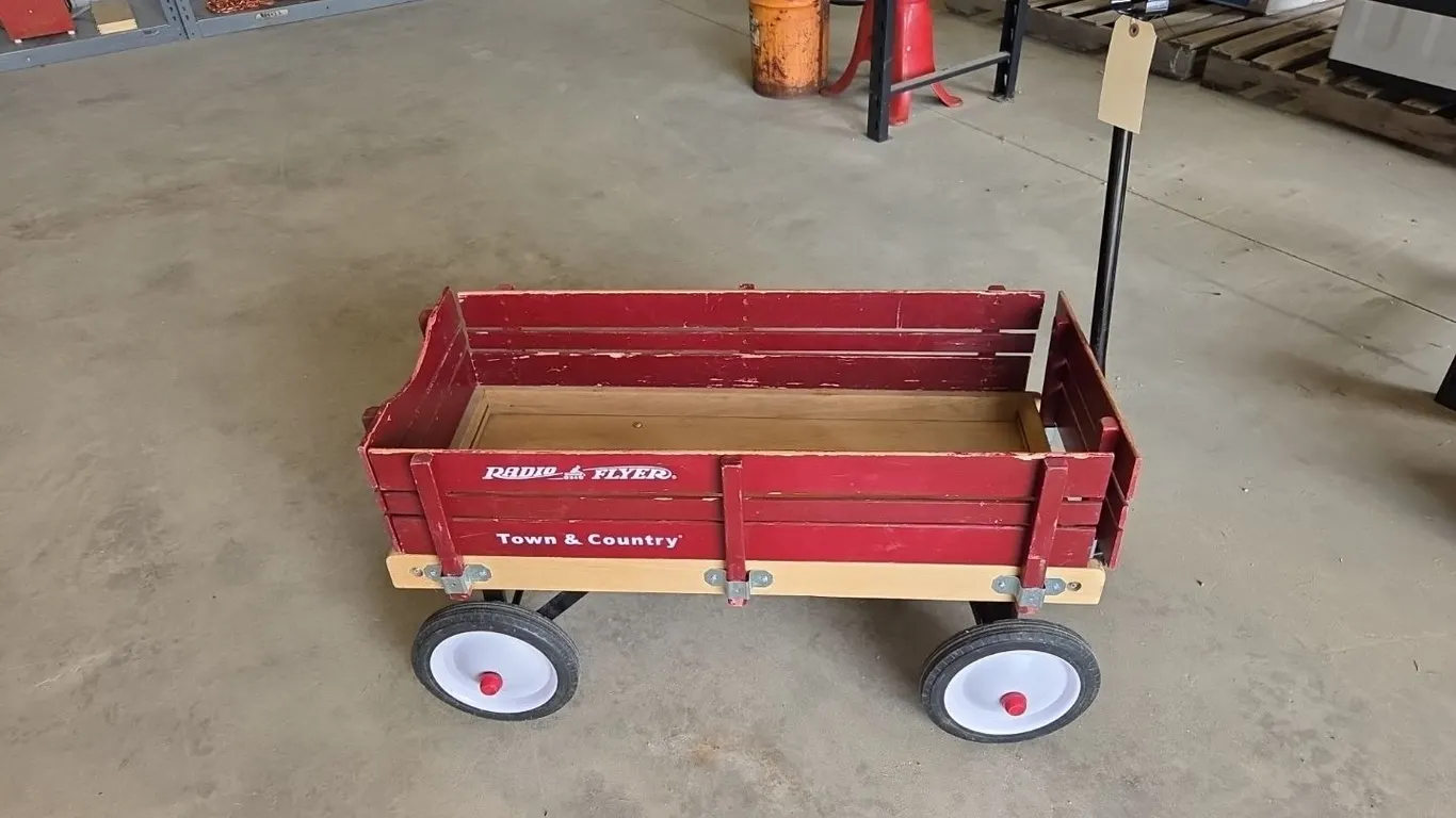 Radio Flyer Town & County Wagon, Marked 55 (P9-FL-S1955)