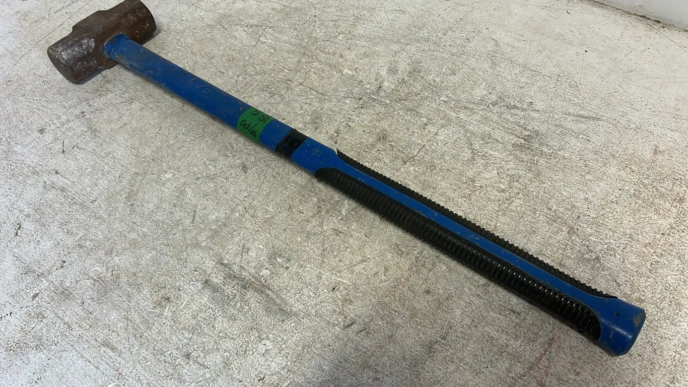 6lb Sledge Hammer, Item 29 (P9-G-S1955)