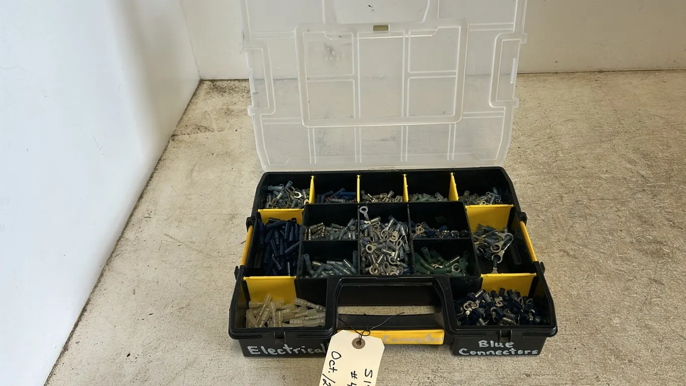 Box of Blue Electrical Connectors, Item 40 (P9-H-S1955)