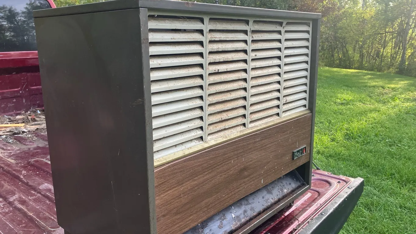 50,000 Natural Gas Garage Heater with Blower and Thermostat, Works Good (P9-FL-S285)