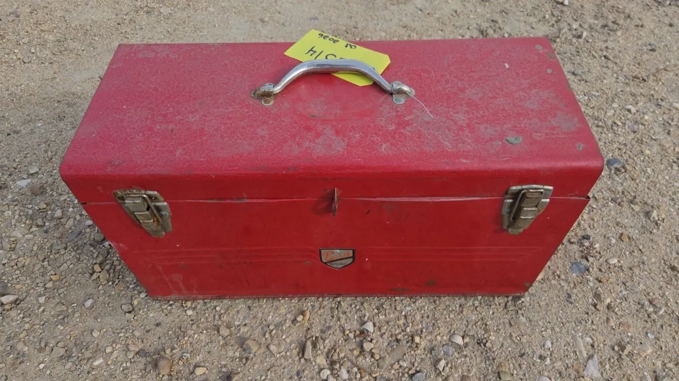 Beach Toolbox, Marked 7 (P9-Out-G-S2314)