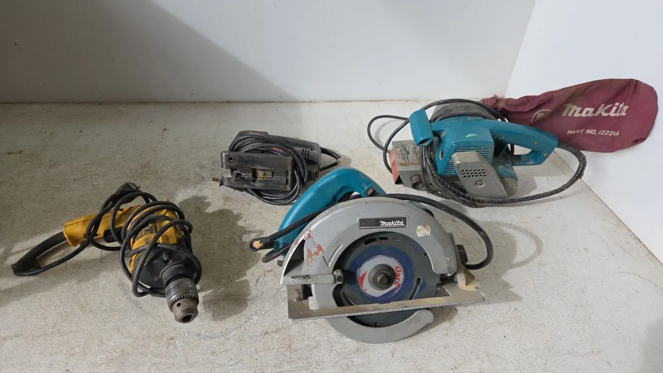 Makita Skill Saw 7 1/4, Makita Belt Sander, Skil Jig Saw, Dewalt 1/2 Drill, Marked 2 (P9-T-S2304)