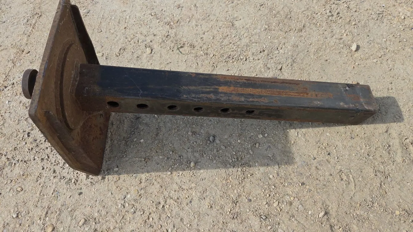 Hitch Insert for Gooseneck, Marked 18 (P9-Out-H-S2304)