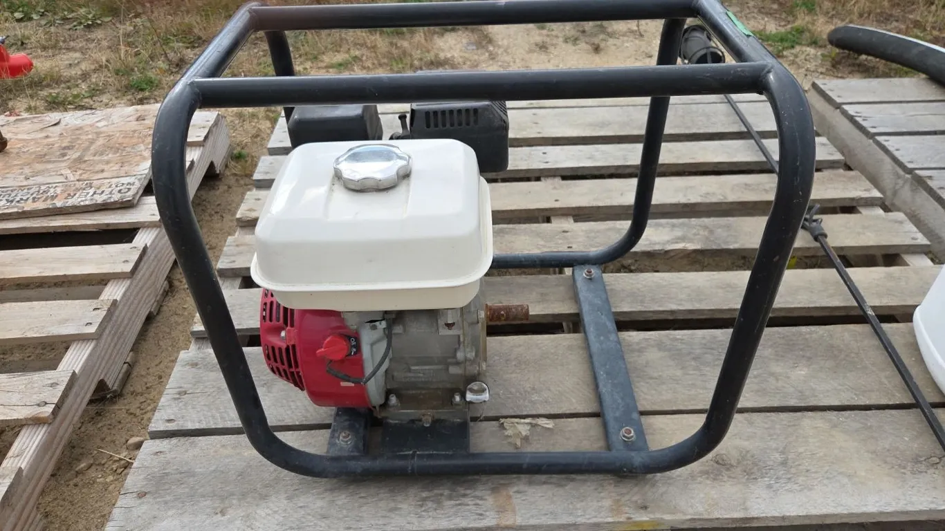 Honda Engine (P9-Out-E-S1094)