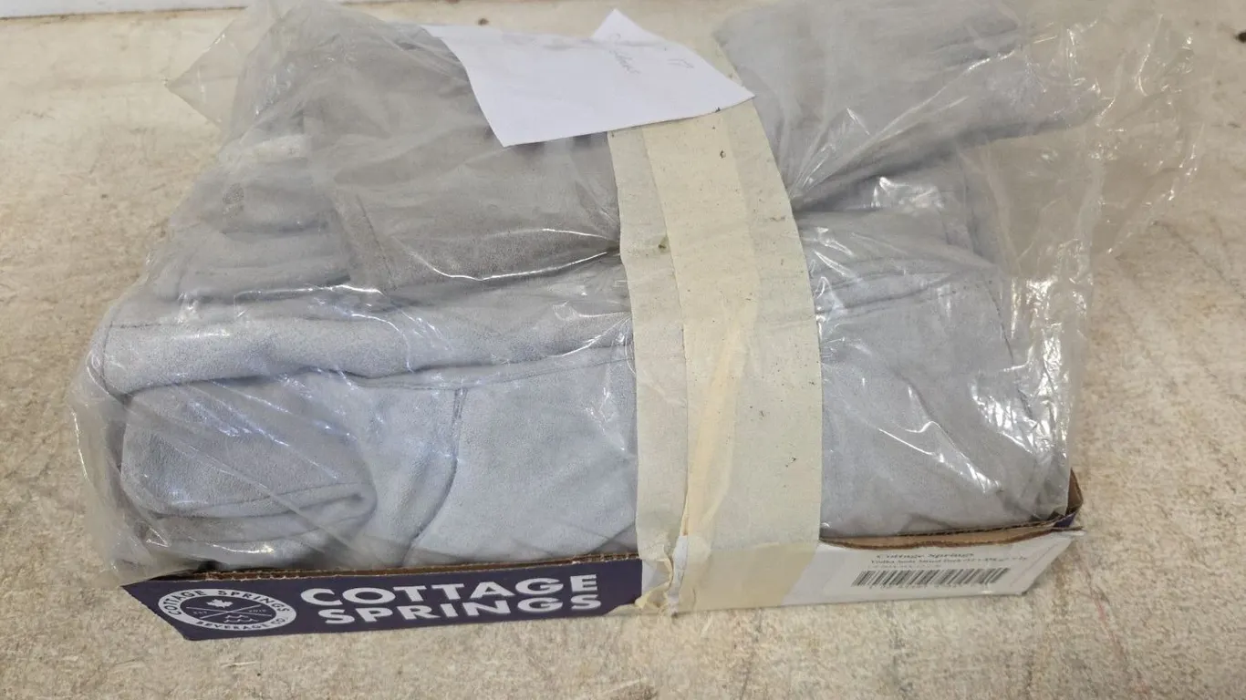 12 Qty Welding Gloves, Marked 17 (P9-A1-S215)