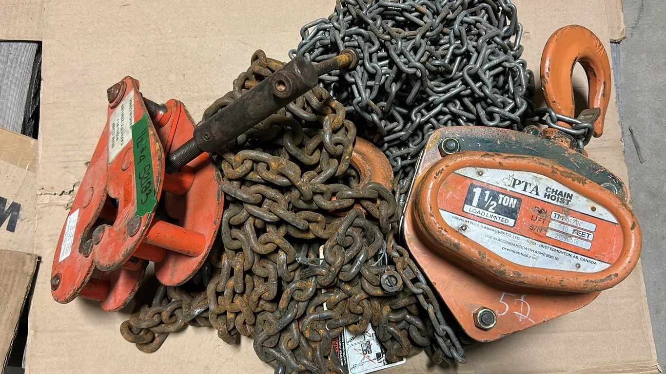1 PTA 1 1/2 Ton Chain Fall 30 Feet & 1 Ton Beam Clamp, Marked 4 (P9-S-S2183)