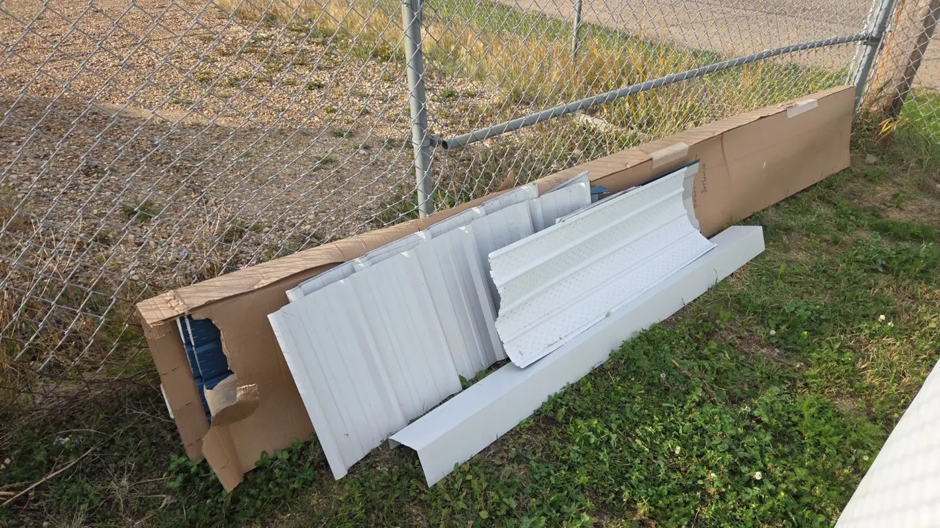 Assorted Pieces of Soffit (P9-Out-A-S299)