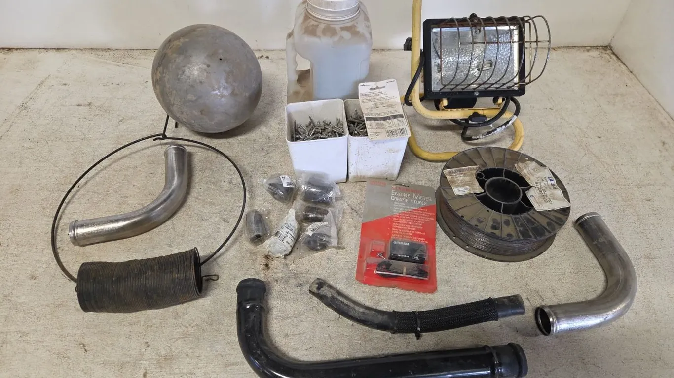 Miscellaneous Lot as Pictured (P9-P-S299)