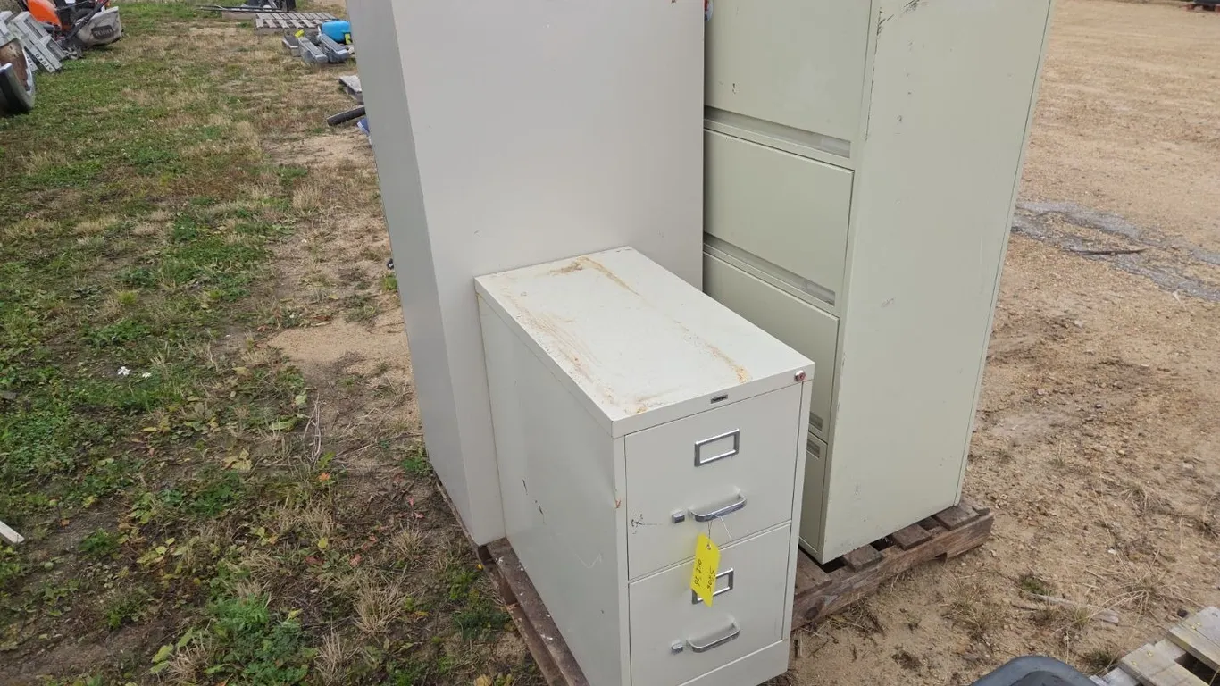 4-Drawer Upright Filing Cabinet, 2-Drawer Upright Filing Cabinet, 4-Drawer Lateral Filing Cabinet (P9-Out-G-S205)