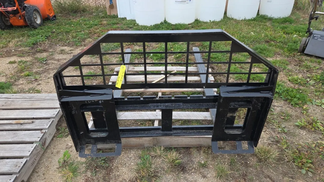 As New 60" Skidsteer Pallet Forks (seller to confirm if Quick Attach Plate is the right one) (P9-Out-A-S205)