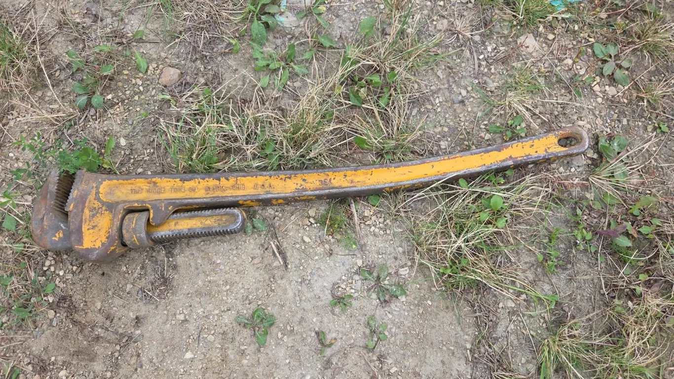 36" Ridgid Pipe Wrench (P9-FL-S233)