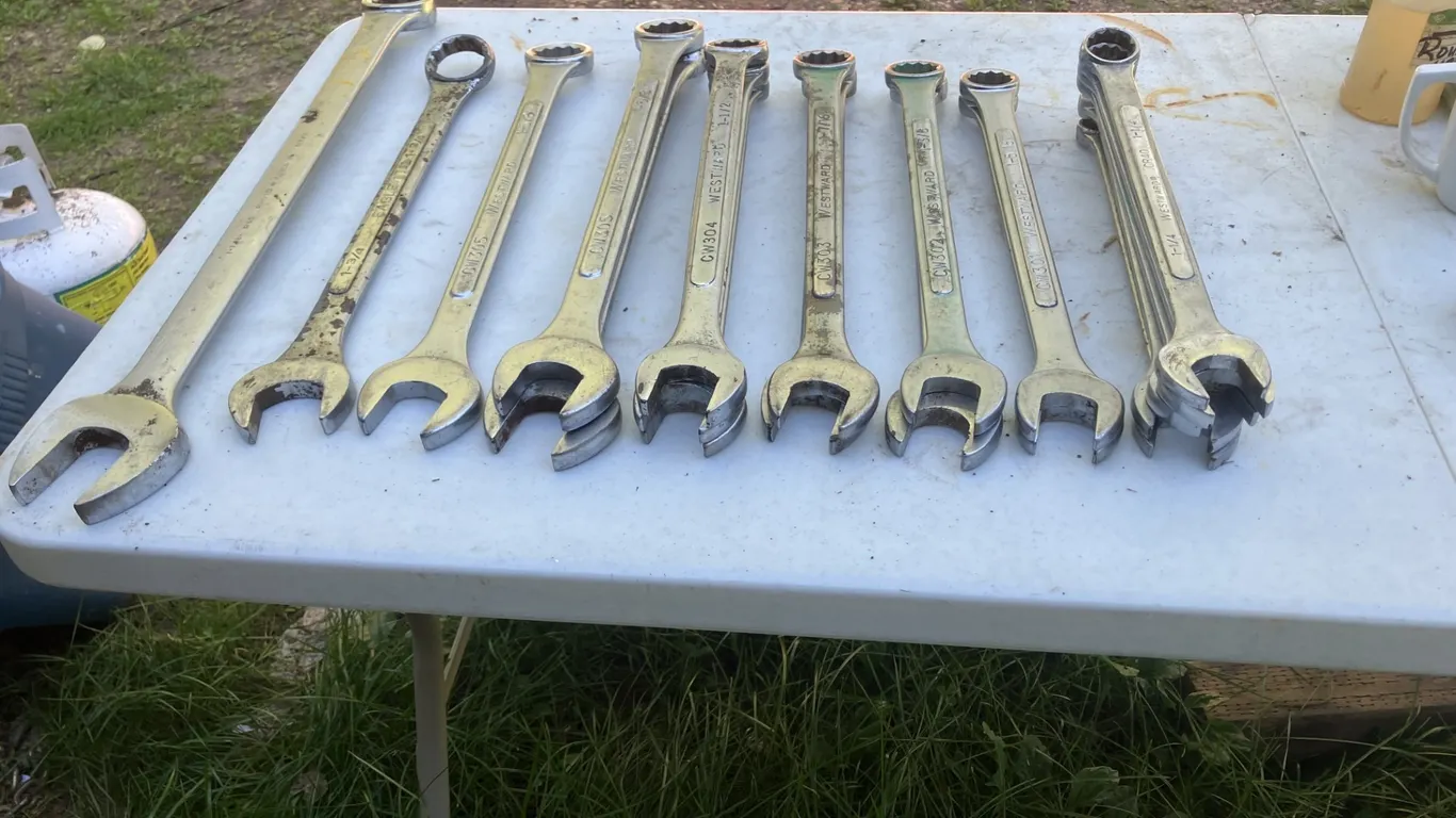 16 wrenches, 7/8” to 1 1/4”, Mostly Westward (P2-SWT1-S285)