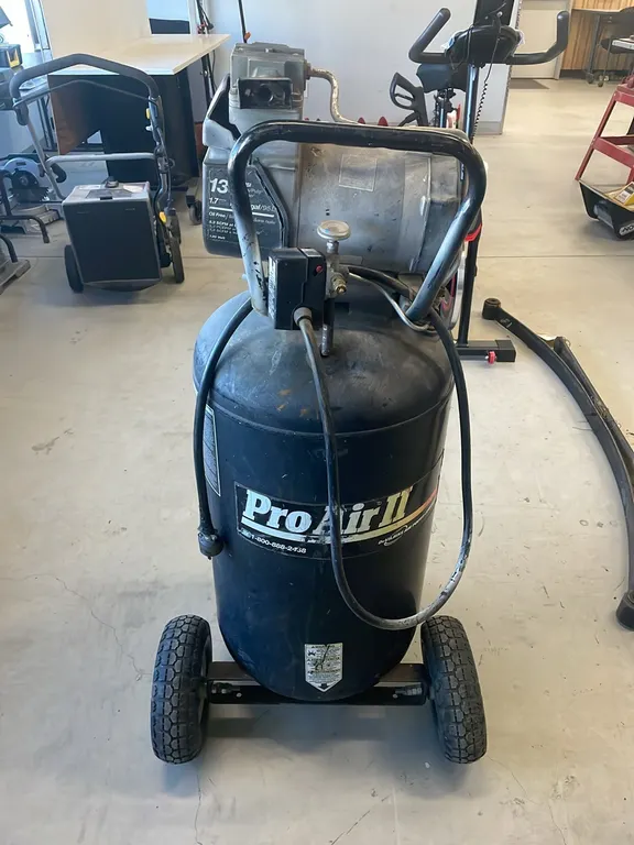 ProAir 25 Gallon Air Compressor, 120V, 135 PSI (P2-CRFL-S2228)