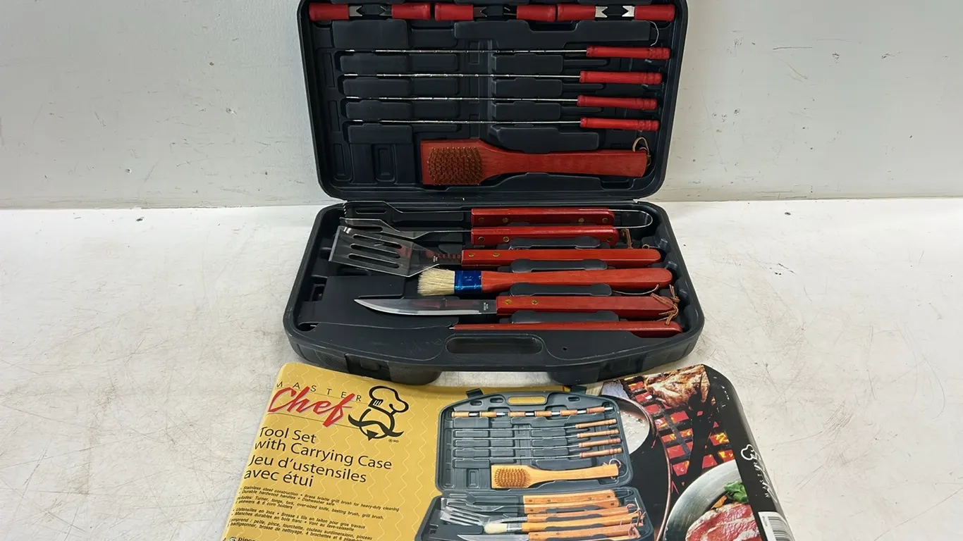 Chef BBQ Tools, New As Per Seller (P2-SWT2-S1998)