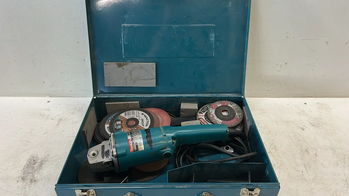 Mikita 5" Grinder, Complete As Per Seller (P2-SWT3-S2129)