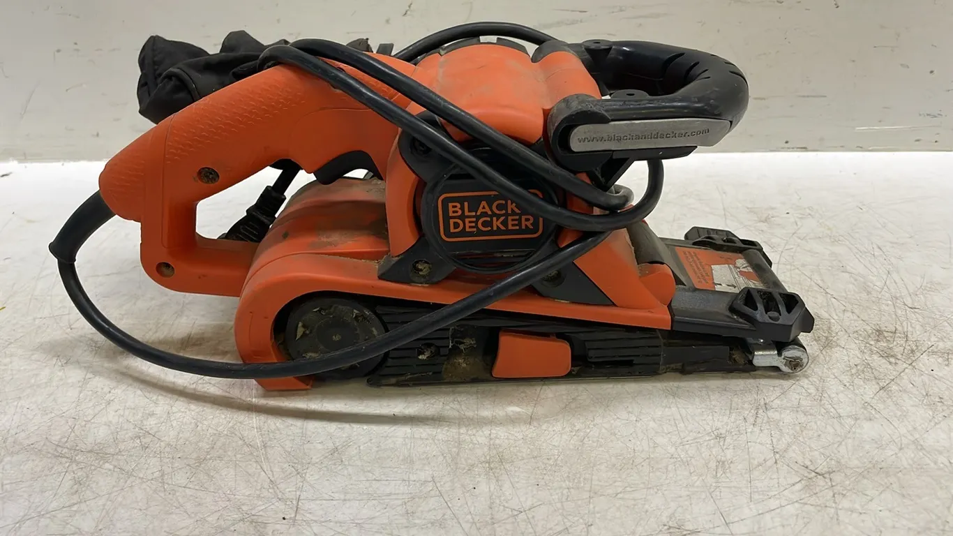 Black & Decker Hand Belt Sander (P2-NWT3-S2326)