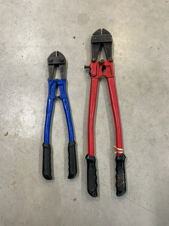 18" & 24" Bolt Cutters, Marked #40 (P2-EWT1-S39)