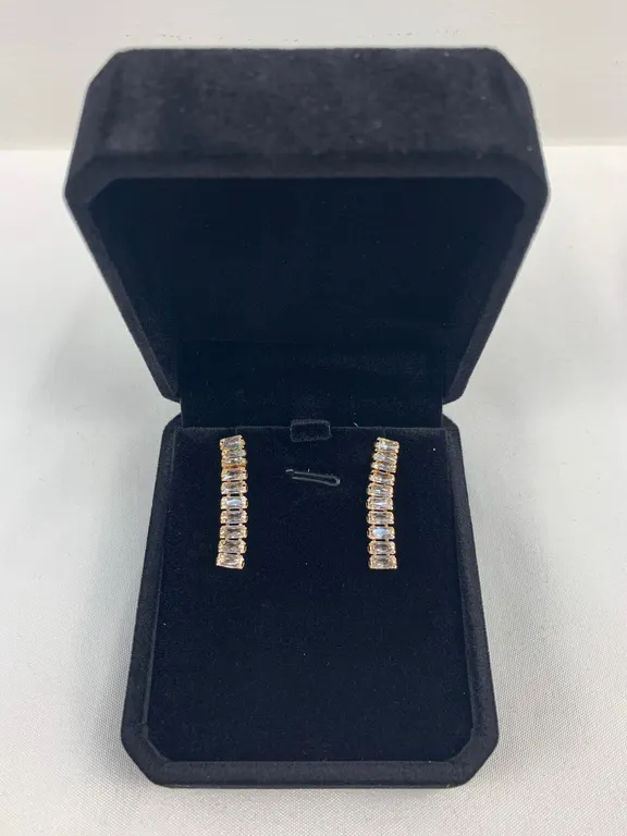 New 18K Gold Plated 5.0mm Emerald Cut Simulated Diamond (CZ) Tassel Earrings - 1.25" Long, Marked 6 (P6-S1994)