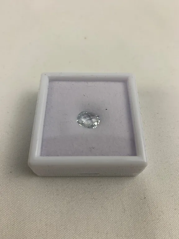 New 2.5ct Natural White Topaz, Untreated, Oval Cut, 6.5*8.9mm, Marked 28 (P6-S1994)