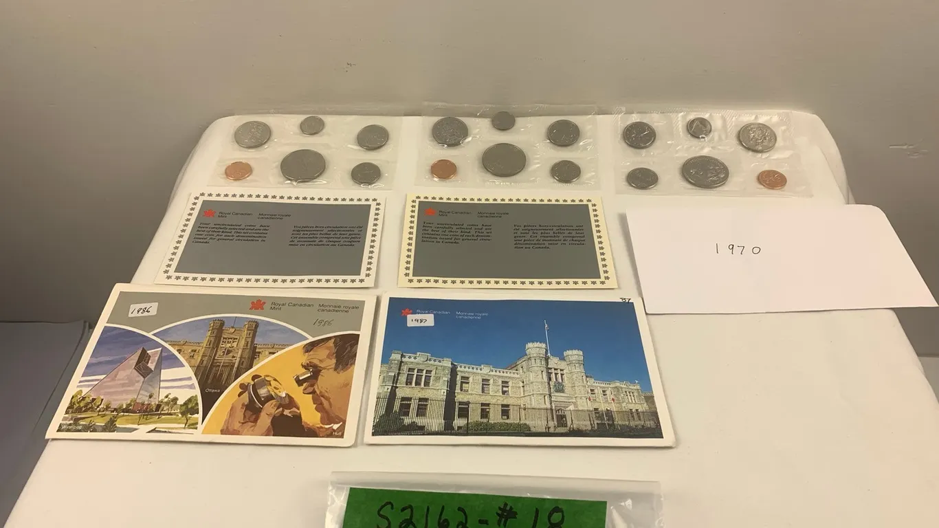 1986, 1987 and 1970 Coin Sets, Item #18 (P6-S2162)