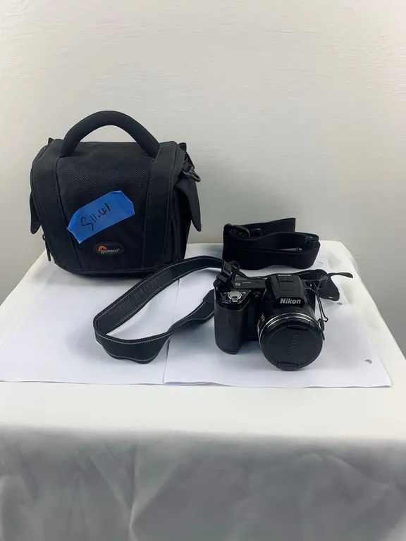 Nikon Cool Pix L110 12.1MP Digital Camera with Case, Marked 41 (P6-S11)