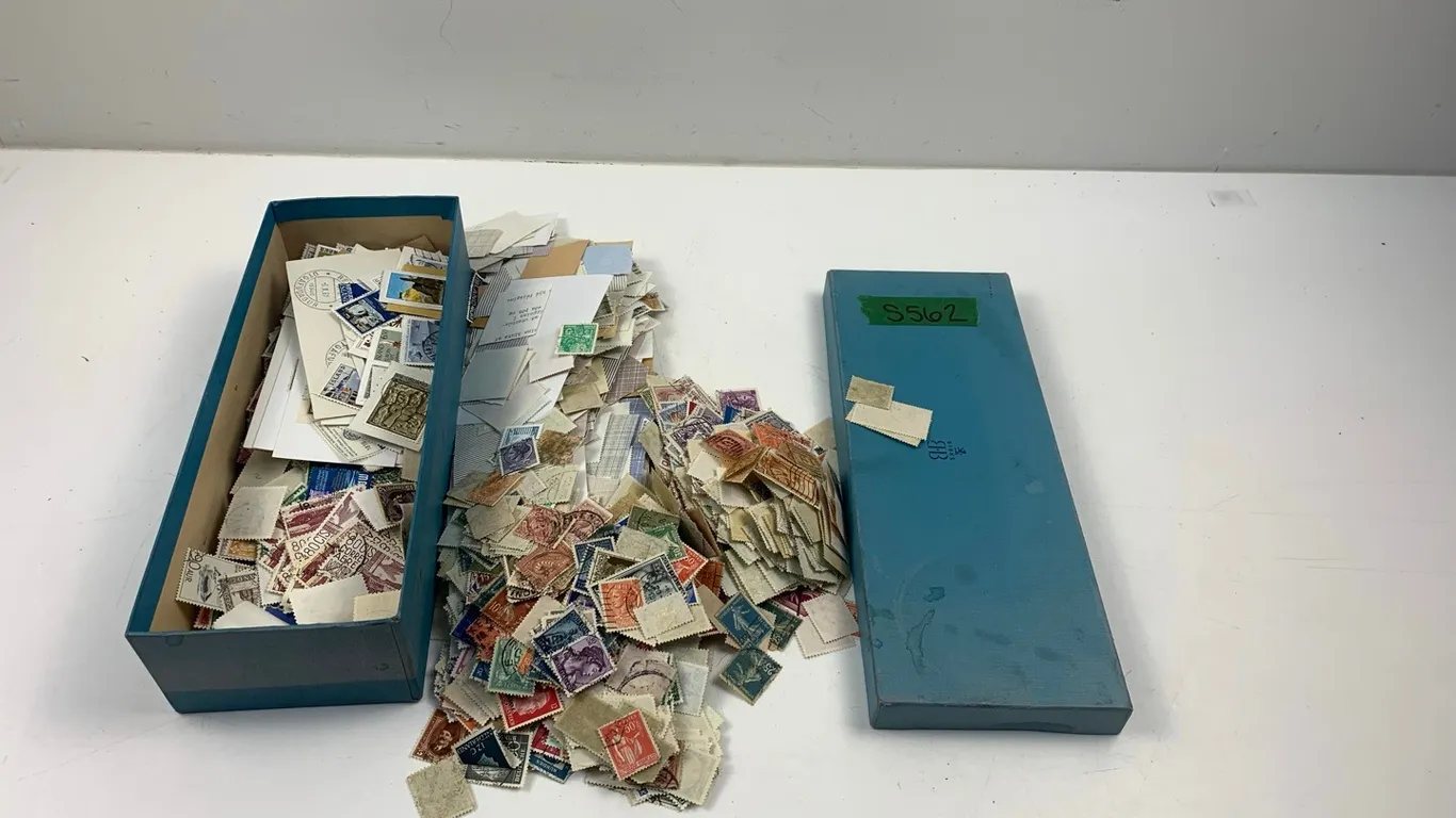 Box of Stamps (P6-S562)