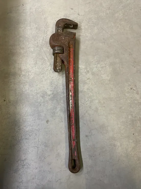24" Pipe Wrench (P3-WWT1-S582)