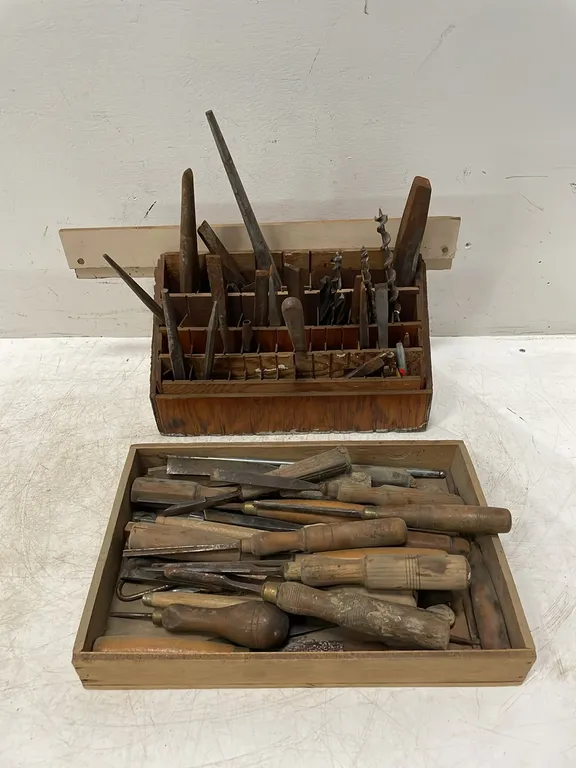Set of Carving Tools and Assortment of Drill Bits (P3-WWS6-S1999)