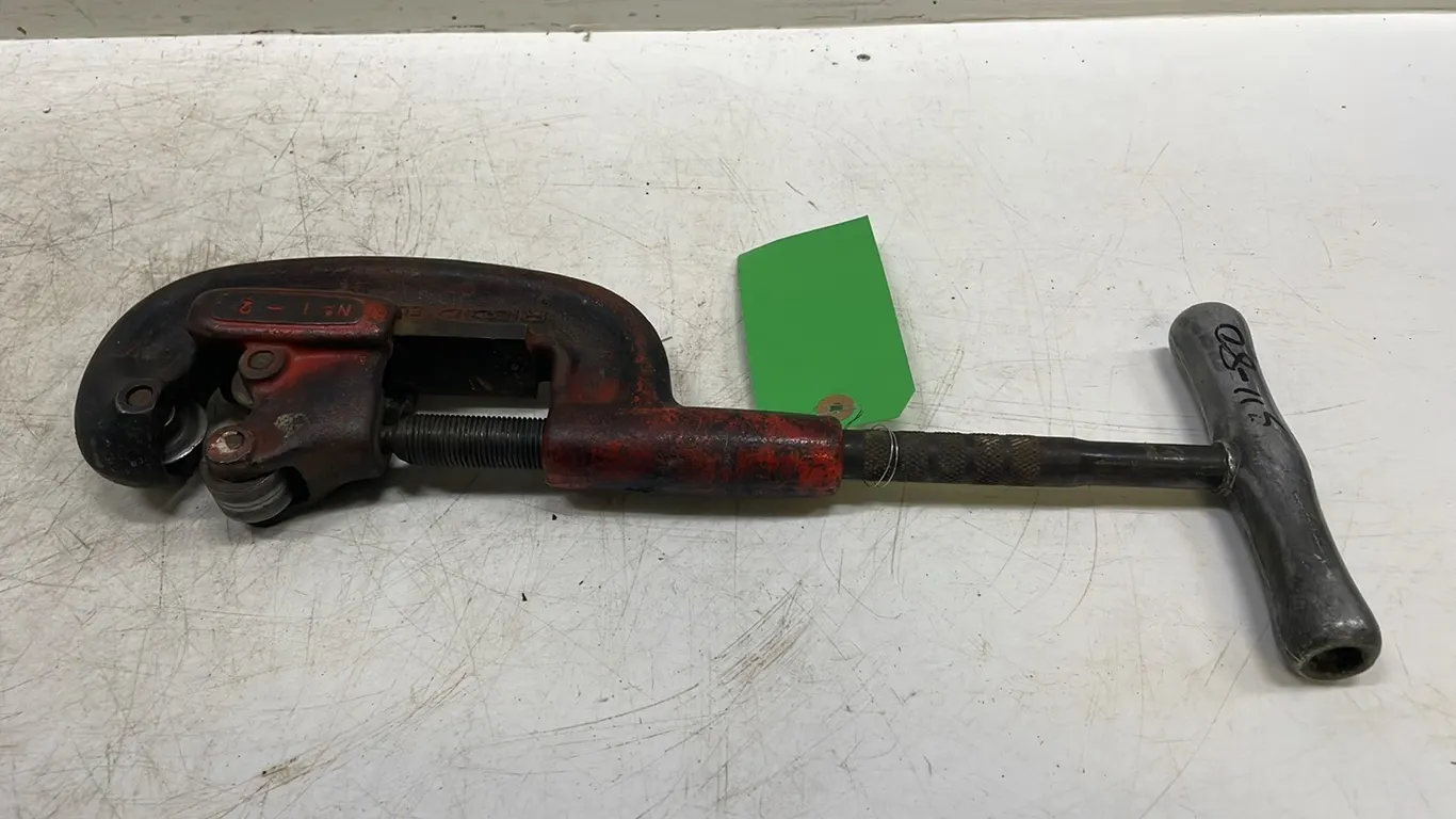 Ridgid Heavy Duty Pipe Cutter No. 2A, Marked 80 (P3-R1T1-S11)