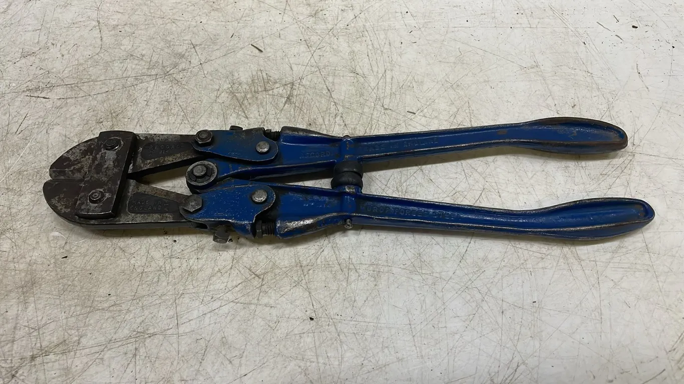 Irwin Record Bolt Cutter, Heavy Duty, Marked 96 (P3-R1T2-S11)