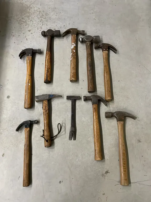 Box of Hammers (P3-R1T4-S2174)