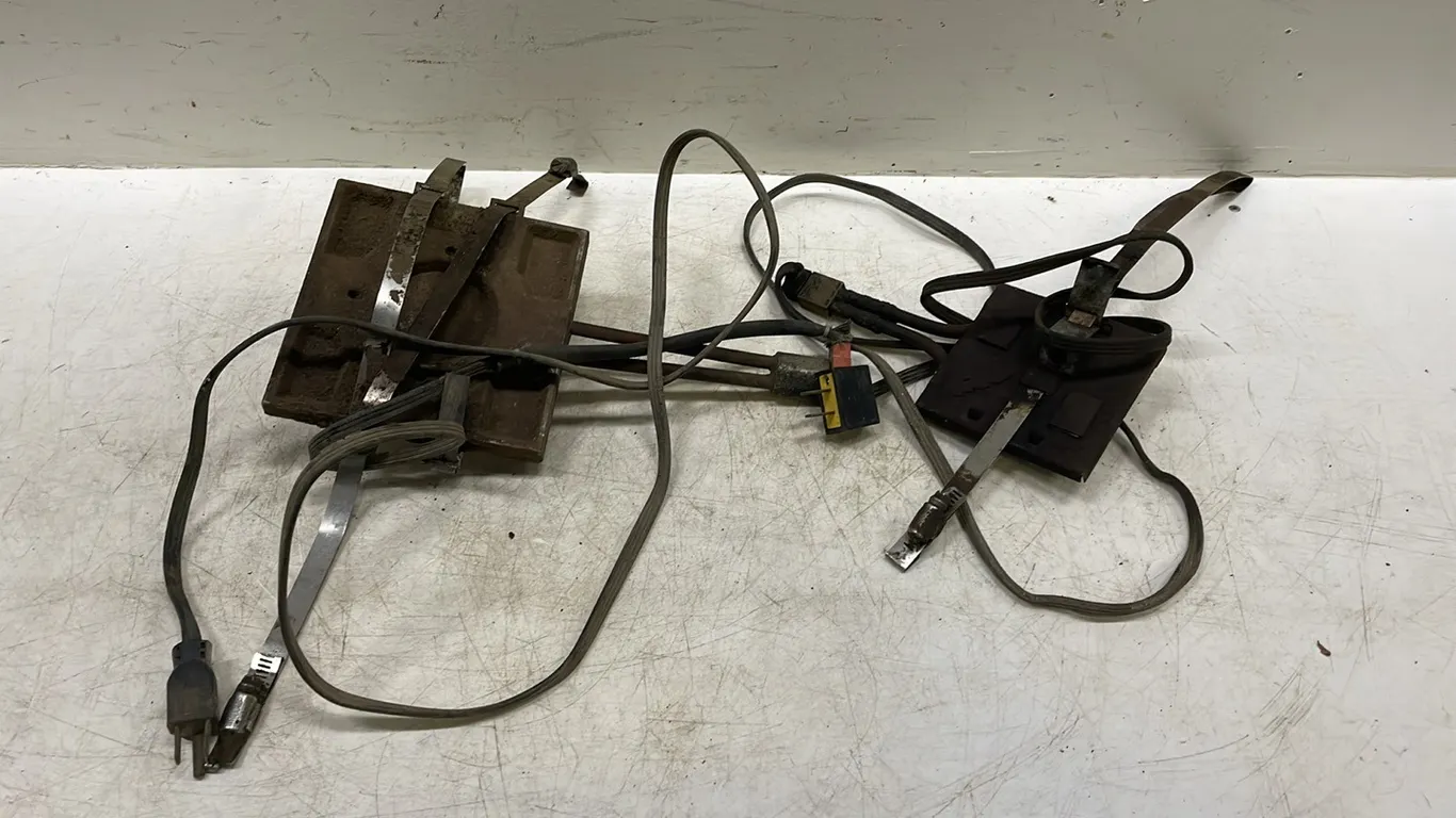 Propane Block Heater for 2 to 5 Gallon Systems Plus 2 Oil Pan Heaters, All Working As Per Seller, Item #6 (P3-R1T7-S2107)