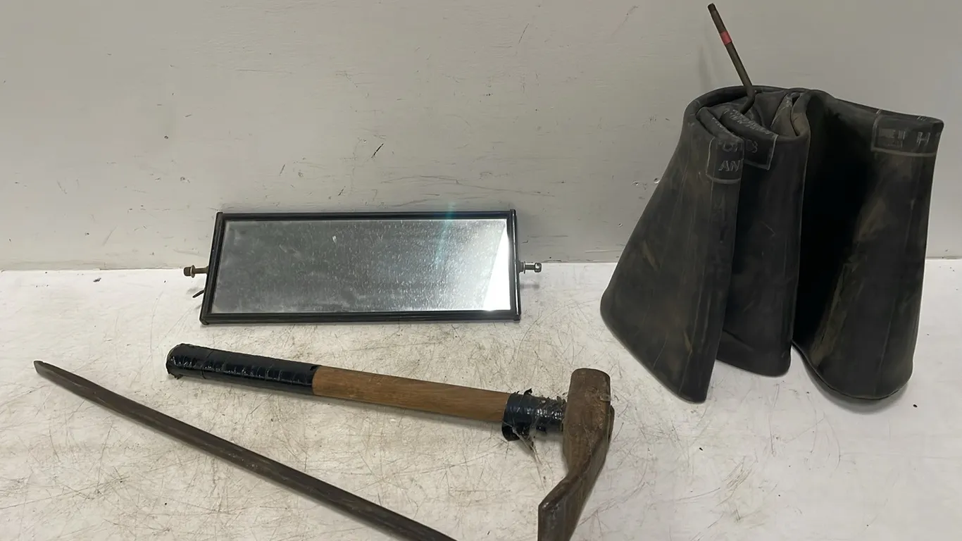 10 x20 Tire Tube, New As Per Seller, with Mirror Head, Tire Hammer and Bar, Item #18 (P3-R1T7-S2107)