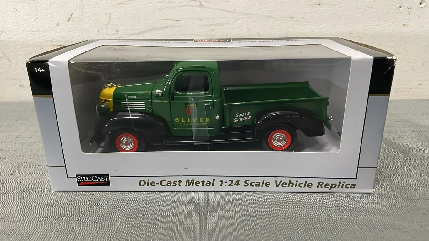Die-Cast Oliver Truck, Metal, Plymouth, Item #26 (P3-WWS3-S1557)