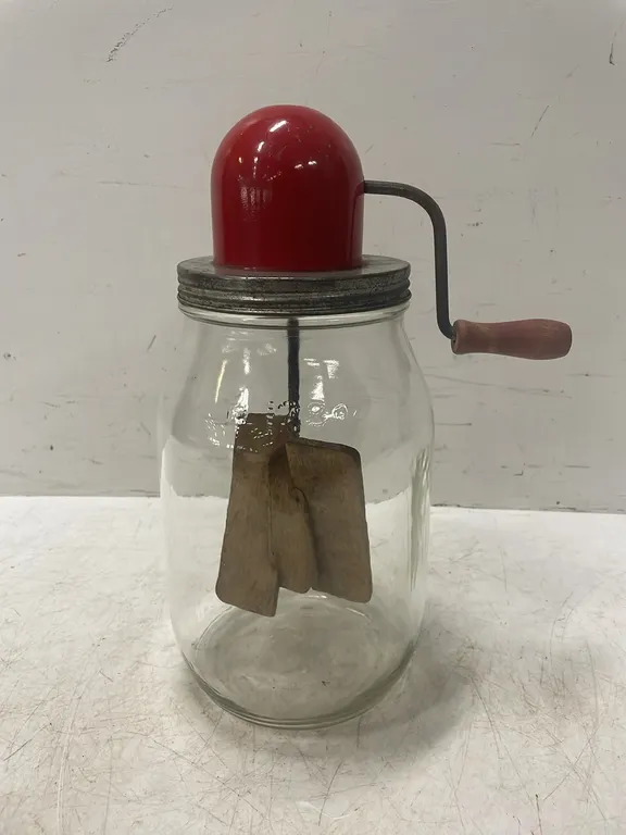 Vintage Collectable Butter Churn, Item #12 (P3-SWT1-S1028)
