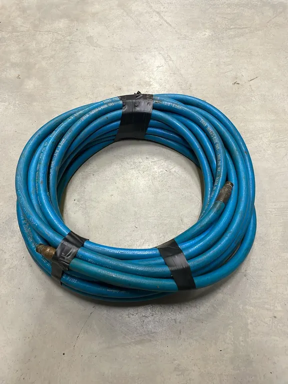 Blue Air Hose (P3-R2T3-S2095)