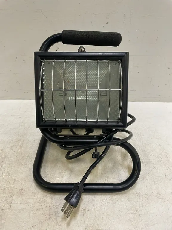 Self Standing Shop Light, Marked A (P3-R2T2-S2095)