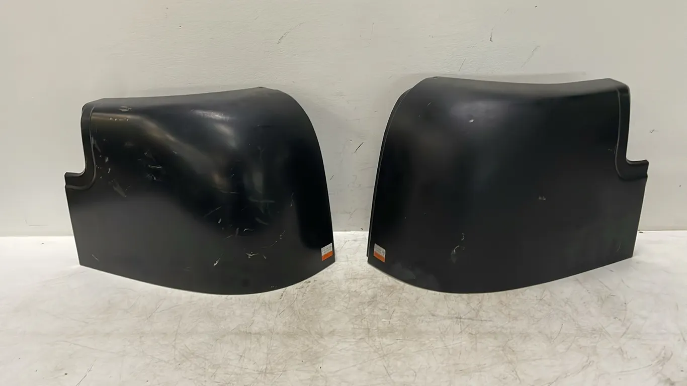 2 Cab Corners for 1949-1954 Chevy, Unused As Per Seller (P3-R2T3-S931)