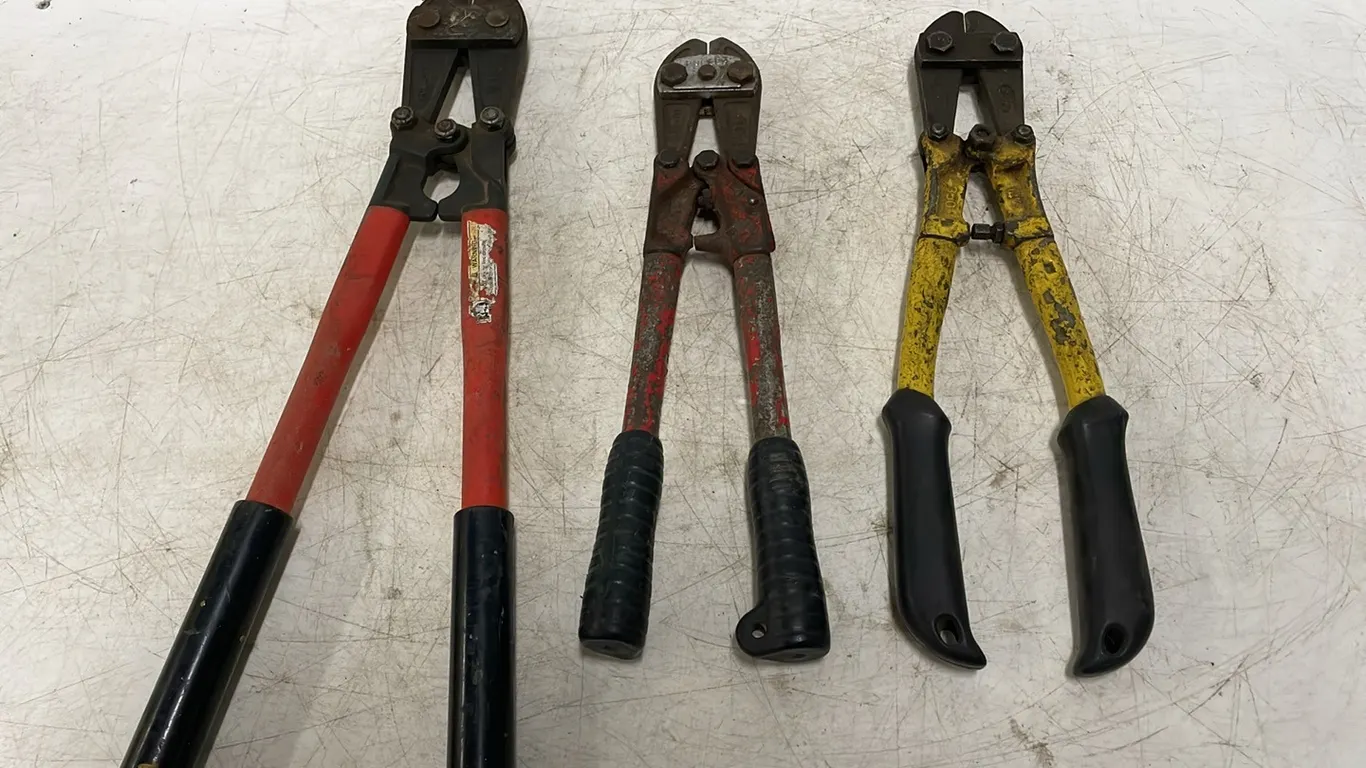 Rigid and Fuller Brand Metal Cutters and Heavy Metal Rod Cutters, Item #6 (P3-R2T3-S2316)