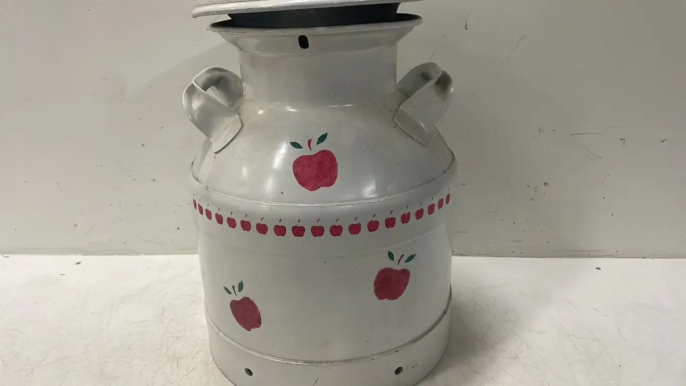 Vintage Cream Can Painted White with Apples, Item #8 (P3-SWFL-S2183)